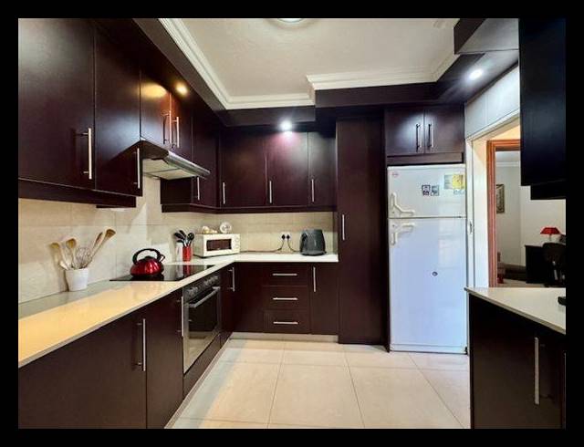 3 BEDROOM TOWNHOUSE FOR SALE IN ASTON MANOR